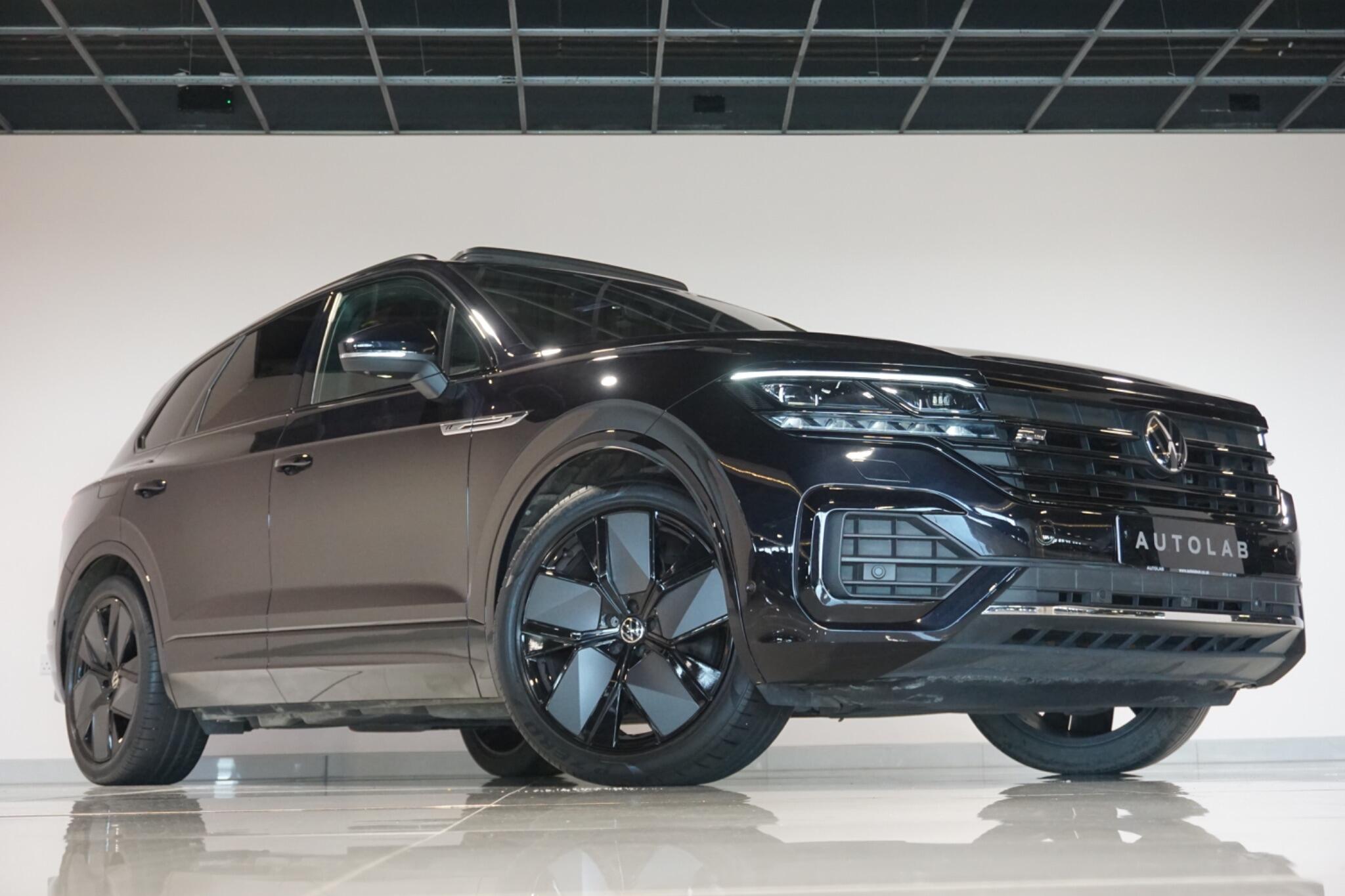 Volkswagen Touareg 3.0 TDI V6 Black Edition SUV 5dr Diesel Tiptronic 4Motion Euro 6 (s/s) (286 ps)